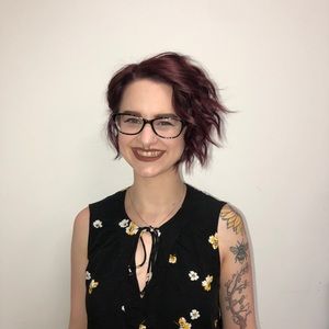 Meet your Posher, Julia